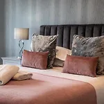 4 Bed In Oc-83250 Holiday home *