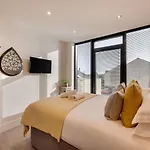 Holiday home 4 Bed In Oc-83250
