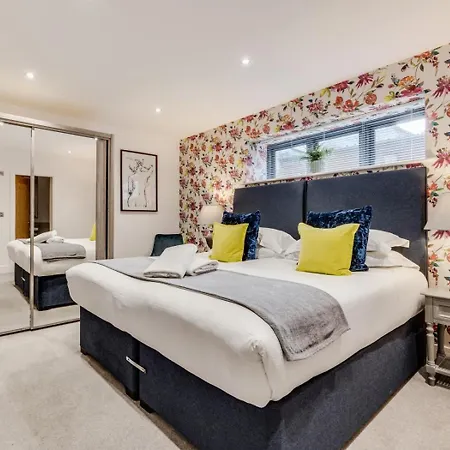 4 Bed In Oc-83250
