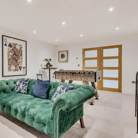 4 Bed In Oc-83250