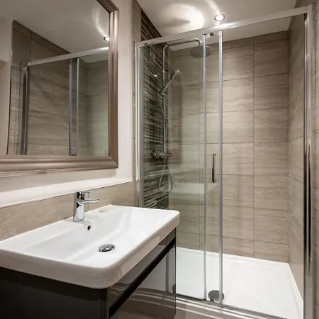 4 Bed In Oc-83250 Richmond (North Yorkshire)