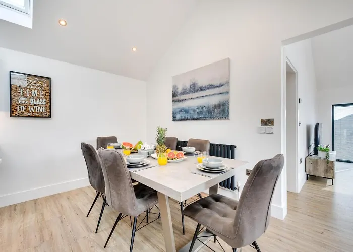 4 Bed In Oc-83250