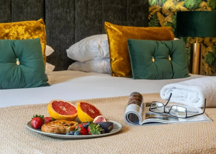 4 Bed In Oc-83250 Holiday home *