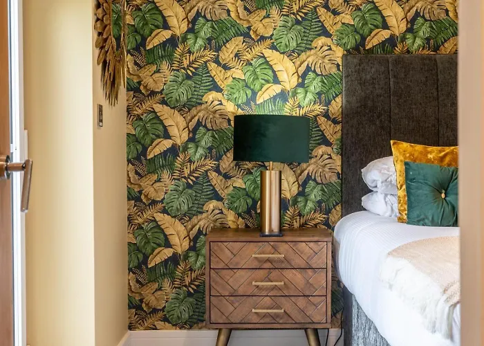 4 Bed In Oc-83250 Holiday home *