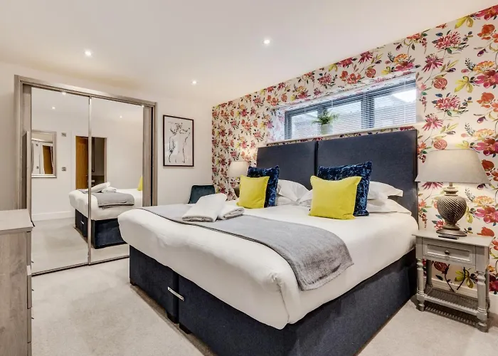 4 Bed In Oc-83250